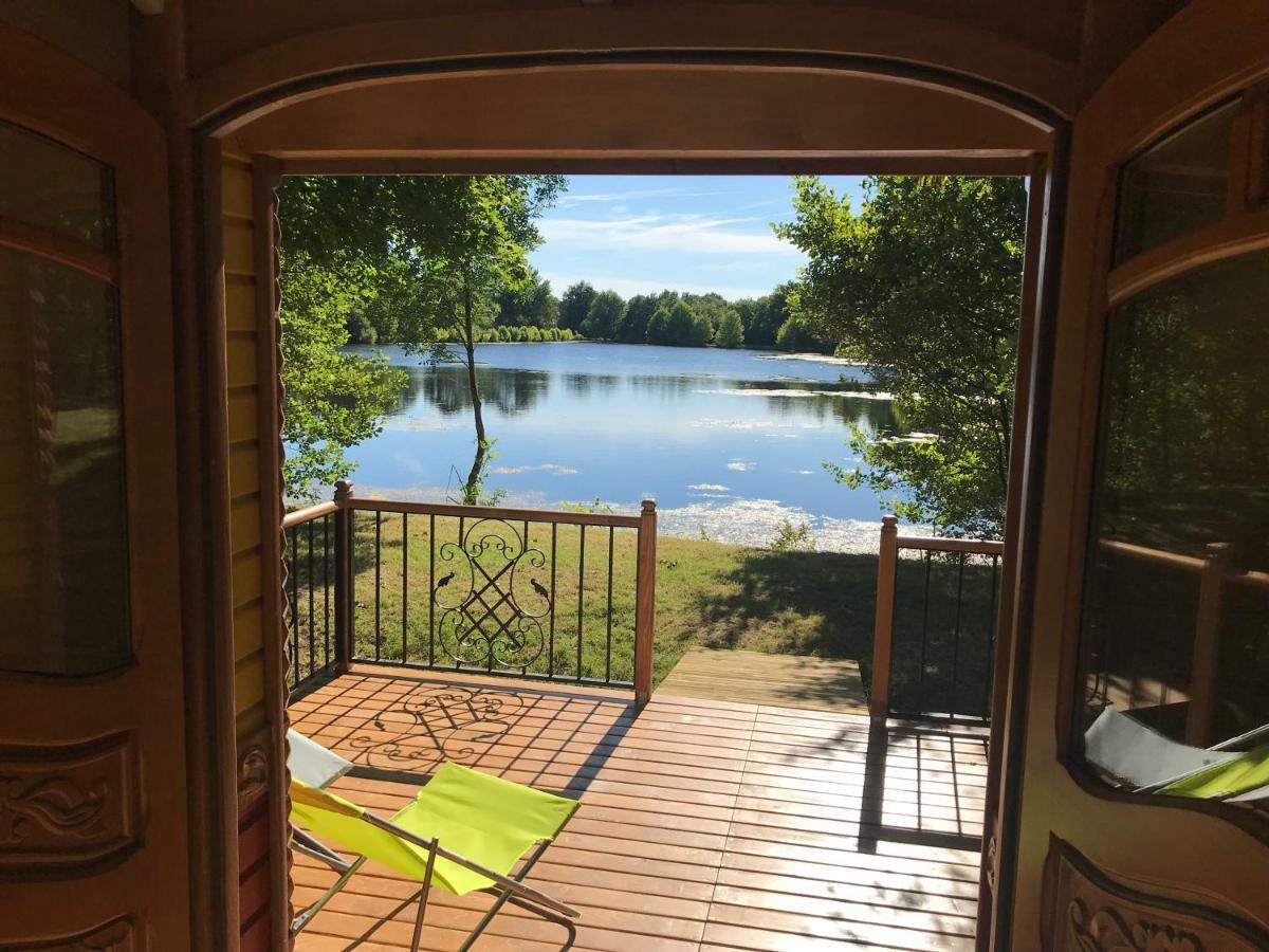 Domaine Des Z'Ailes Hotel Saint-Florent-des-Bois ภายนอก รูปภาพ